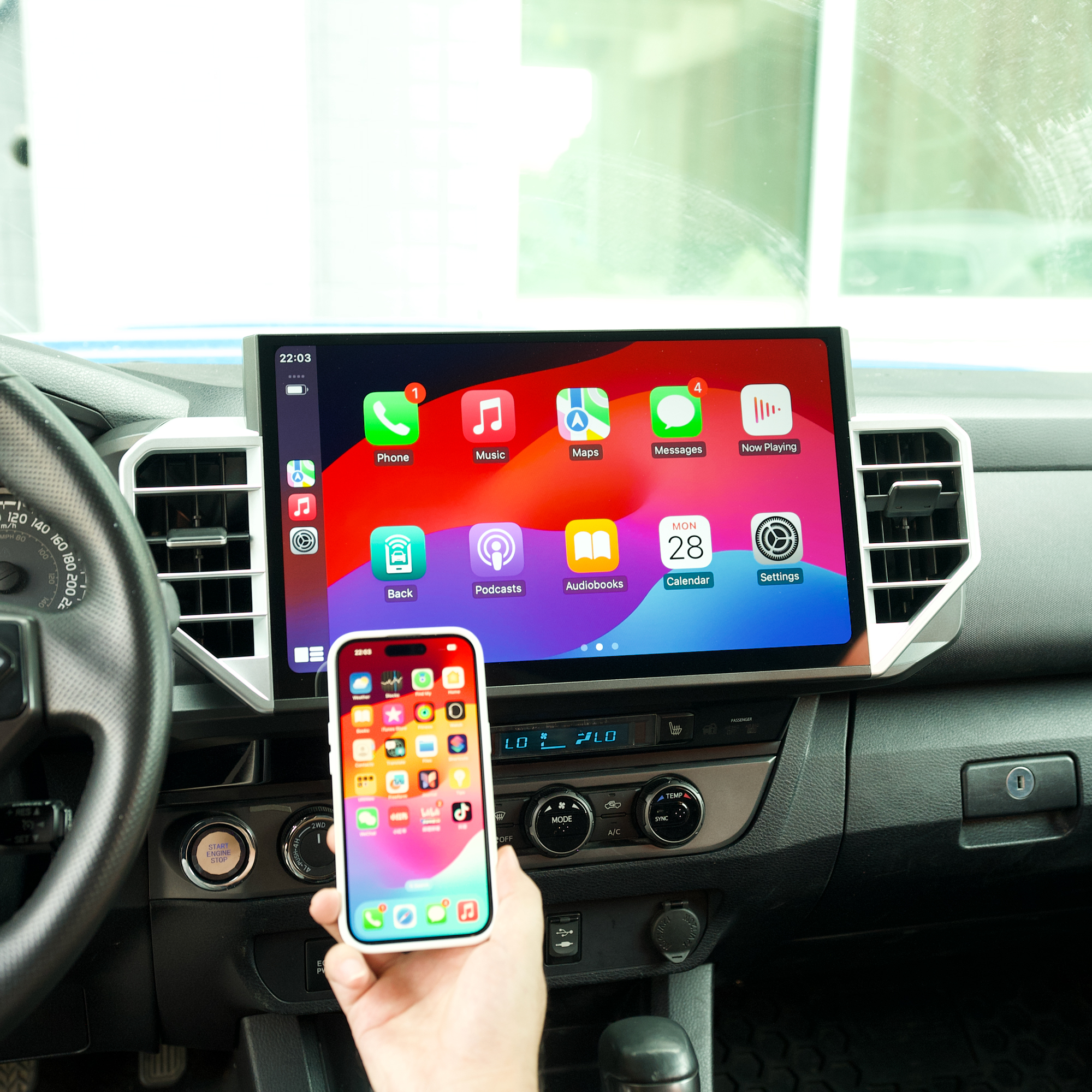 Built-in Wireless Carplay & Android Auto 14.6" Android 12+ C12 Car Multimedia Stereo Radio Audio GPS Navigation Sat Nav Head U...